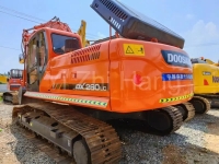 Second-hand Korean made doosan DX260 excavator