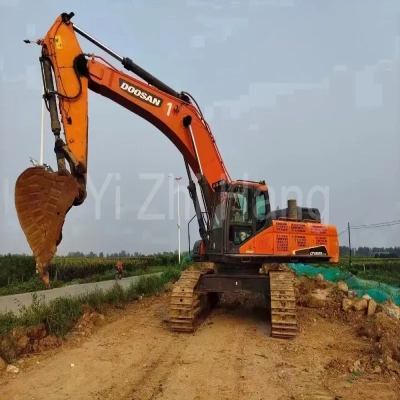 Used Excvator Doosan DX520 High quality crawler excavator