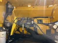 Reliable used 26 ton Kobelco SK260 crawler excavators