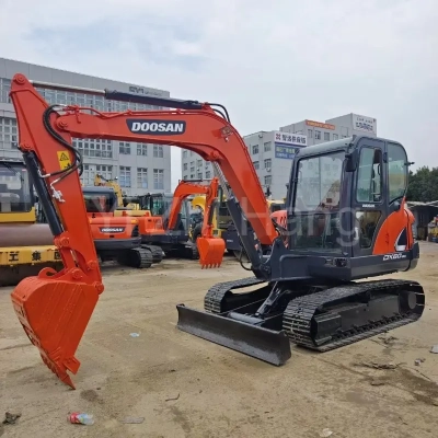 Used Excavator Doosan Dx60 High Quality 6 Ton Mini Digger