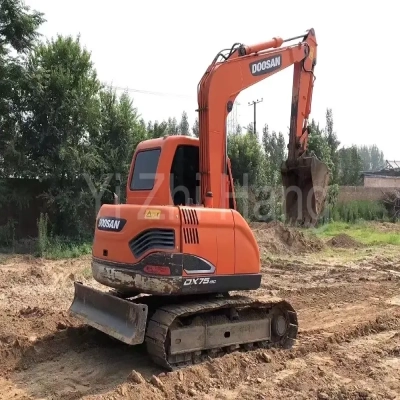 Used Excavator 7ton Doosan Dx75 Mini Excavator